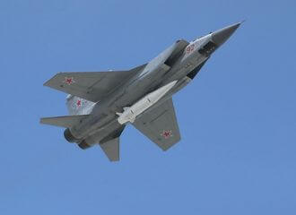 ВКС РФ і ВПС РБ пачалі імітаваць узлёт МіГ-31К падчас узлётаў самалётаў іншых тыпаў