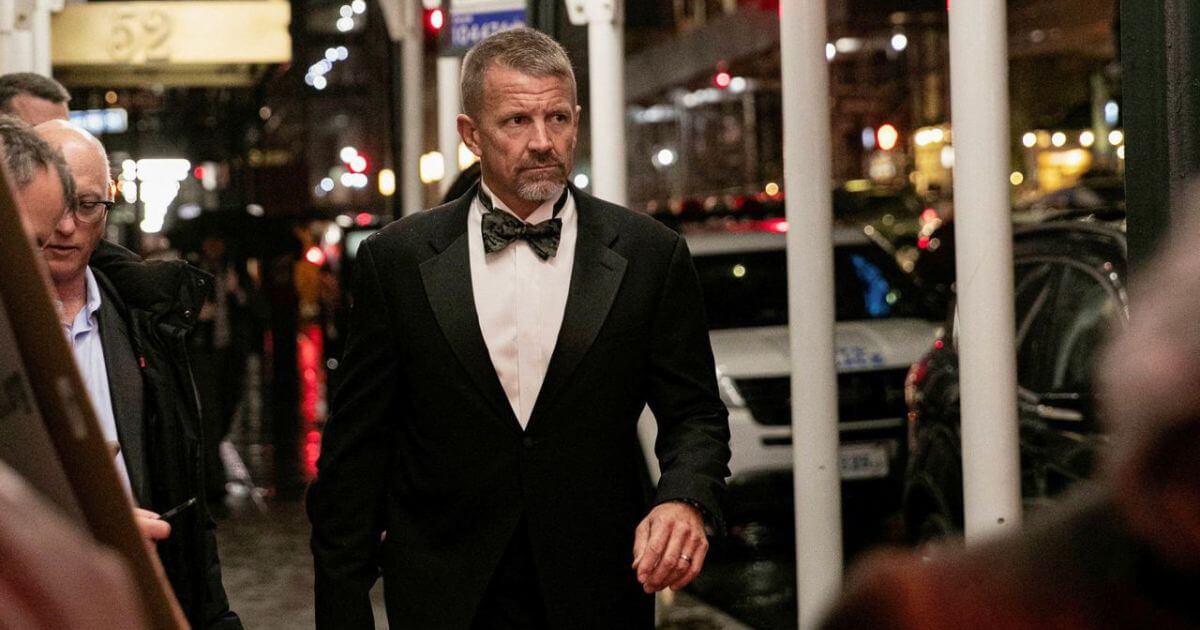 Спонсор Трампа в 2020 году хотел купить у Лукашенко 50 000 000 патронов для АК-47 и создать в Беларуси предприятие для модернизации советских боеприпасов?