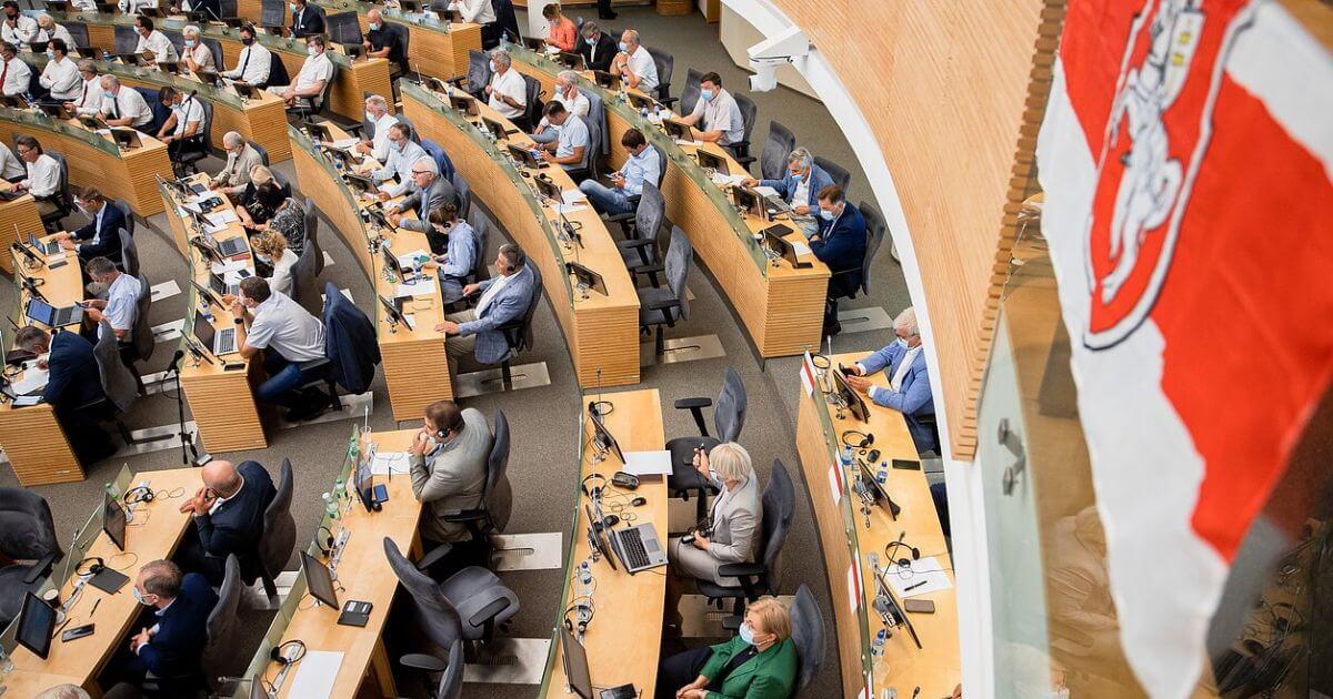 Литва не будет запрещать беларусам получать гражданство и покупать недвижимость?