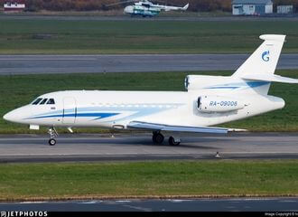 Раніцай у Беларусь прыляцелі два бізнесджэты Газпрама