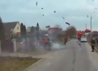 У Жодзіне ўзарваўся электрамабіль, пацярпеў прынамсі адзін супрацоўнік МНС