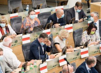 Сейм Літвы перанёс галасаванне па законапраекце з абмежаваннямі для беларусаў і расіян на 4 красавіка