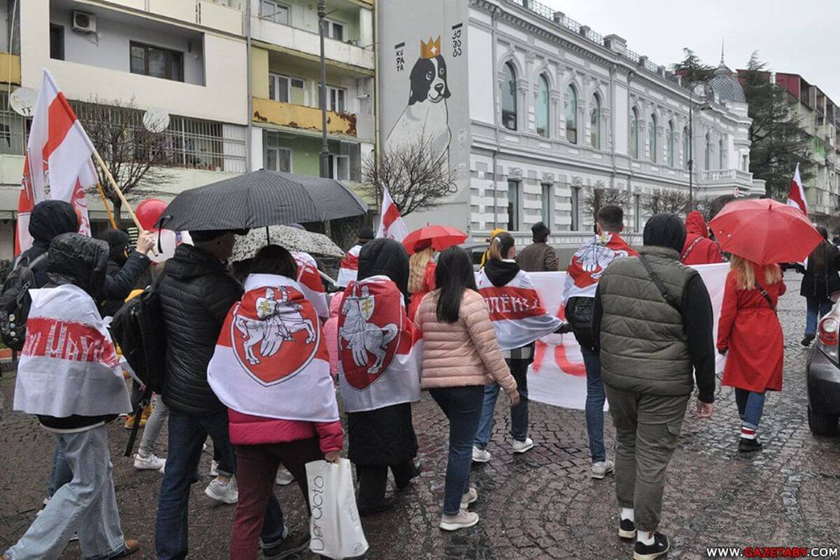 Беларусы во всём мире отмечают День Воли: много фото