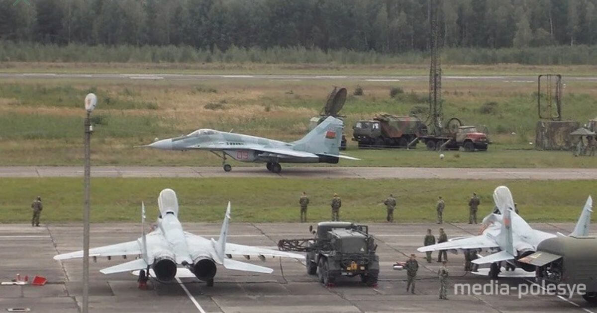 Развитие инфраструктуры аэродрома «Лунинец» продолжается