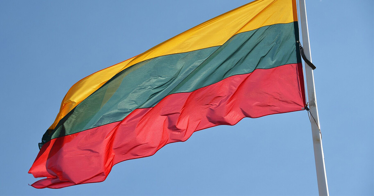 Беларусы смогут и дальше получать ВНЖ и гражданство Литвы? Сейм принял ограничения для беларусов и россиян