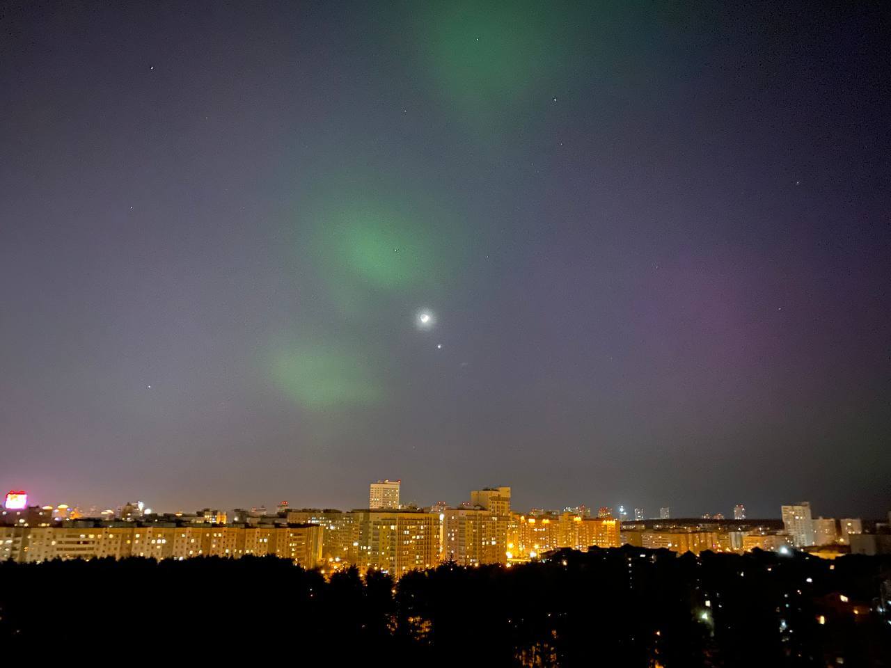 In the evening on April 23, polar lights were seen over Belarus