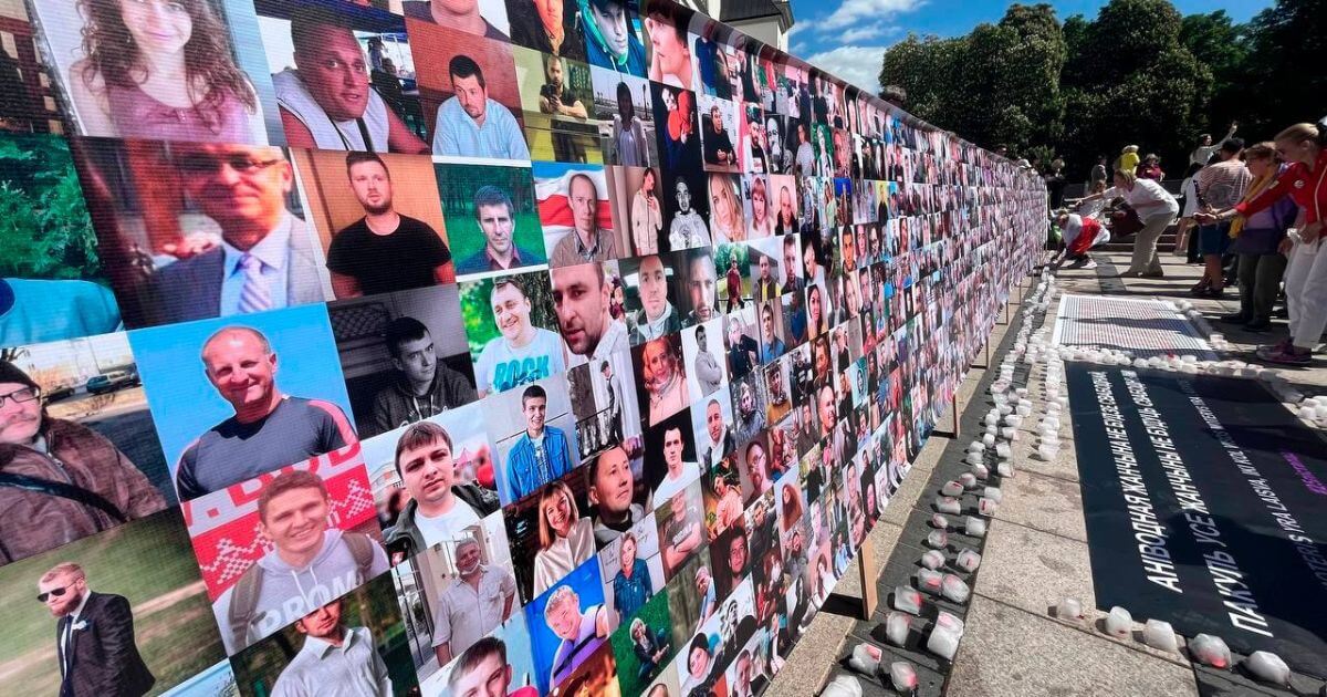 21 мая беларусы вышли на День солидарности с политзаключенными. Акции прошли по всему миру (много фото)