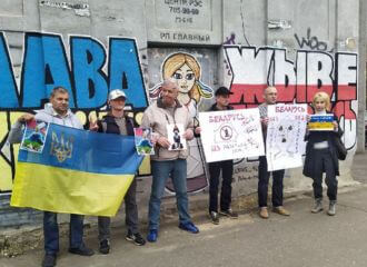 Беларусы Одессы вышли на акцию в День Победы над нацизмом в Европе