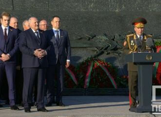 Лукашенко не произнес речь на День Победы в Минске, вместо него говорил Хренин