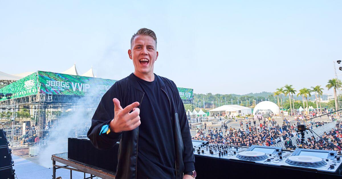 Один из лучших диджеев Дании отказался играть в Беларуси: «Вы вторгаетесь в другую страну, я не должен быть частью этого»