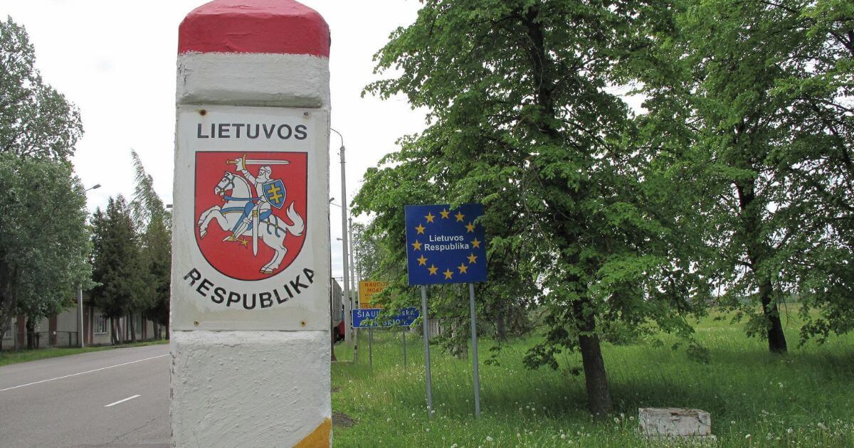 Lithuania may close two border crossings with Belarus on August 18