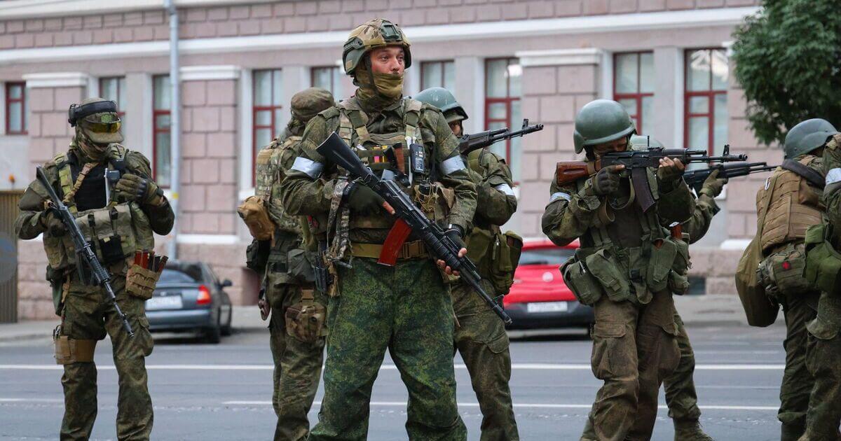 NYTimes: Появились свежие спутниковые снимки строительства лагеря под Осиповичами