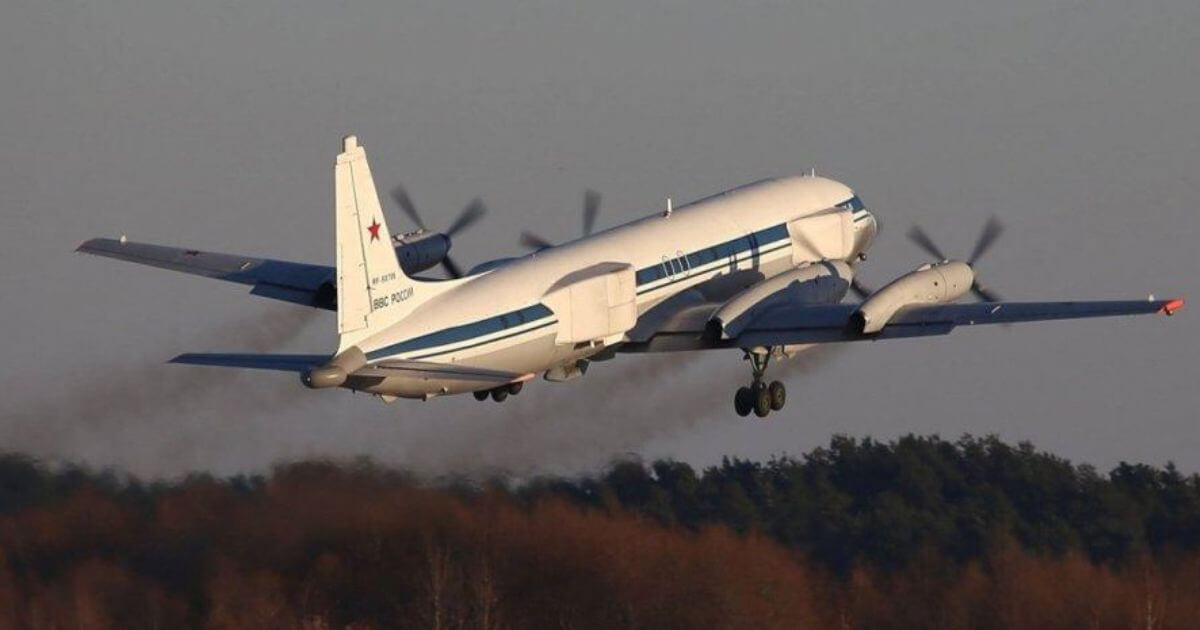 Из Беларуси улетел самолет Ил-22ВПУ ВКС РФ