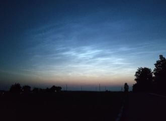 Уначы над Беларуссю былі серабрыстыя аблокі