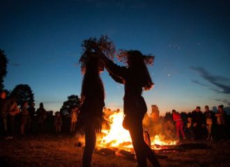 18-часовое Купалье в стиле рейв: в Варшаве прошёл VARUŠNIAK