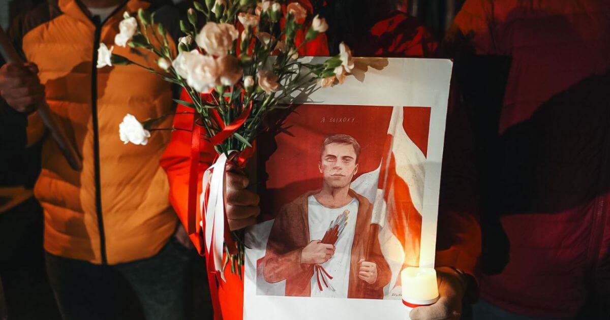 Беларусы выйшлі на акцыі памяці Рамана Бандарэнкі