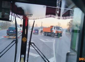 С самого утра на въездах в Барановичи блокпосты, не впускают даже городские автобусы — это учения