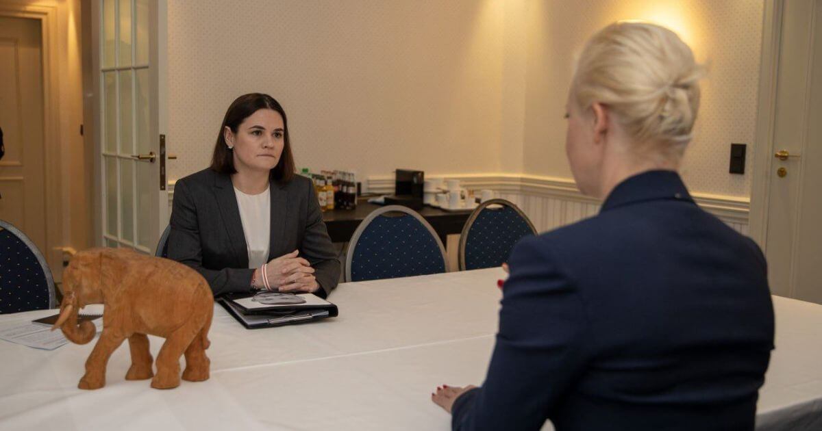 Светлана Тихановская встретилась с Юлией Навальной