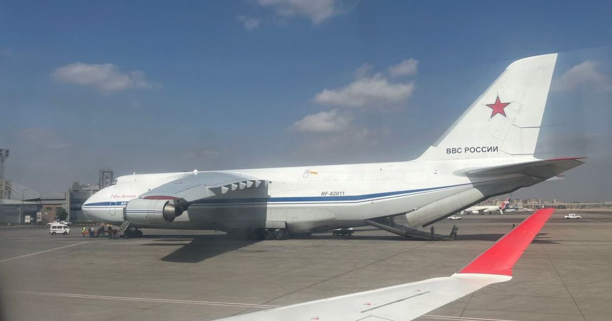 Мяркуючы па ўсім, Ан-124 ПКС РФ прывозіў у Баранавічы мадэрнізаваць алжырскія МіГ-29 на 558 АРЗ. 6 сакавіка (паміж рэйсамі ў Беларусь) гэты Ан-124 заўважылі ў аэрапорце Каіра