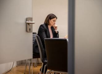 Святлана Ціханоўская пра тэракт у «Крокус Сіці»: «Маштабаванне вайны азначае прамую небяспеку для Беларусі, якую Расія зробіць паўнавартаснай удзельніцай сваіх планаў. Трагедыя будзе не па тэлевізары, мы будзем глядзець проста на яе»