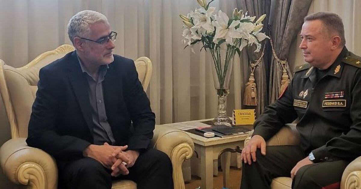 У Мінск прыбыў намеснік міністра абароны Ірана. Паведамляецца, што ў Беларусі ён наведае шэраг навуковых установаў і Акадэмію навук.