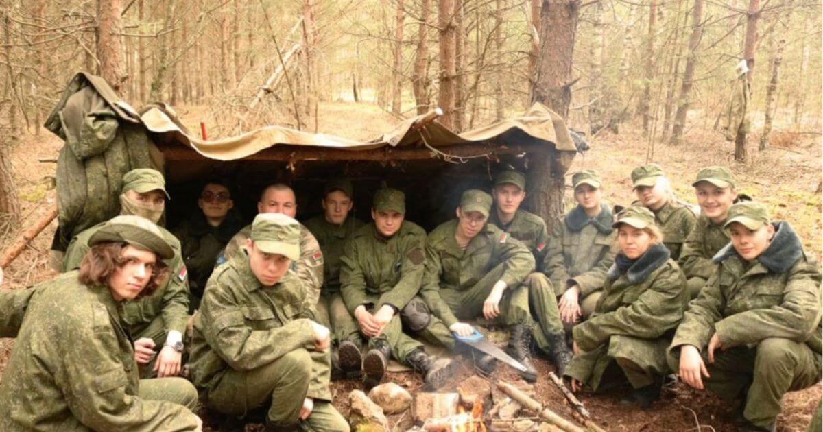 Ліцэй БДУ ўсё шчыльней супрацоўнічае з КДБ: там з’явіўся ваенна-патрыятычны клуб з гучнай назвай «Дзяржынец»