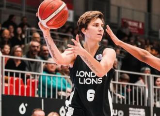 Беларуска Екатерина Снытина выиграла финал баскетбольного Еврокубка