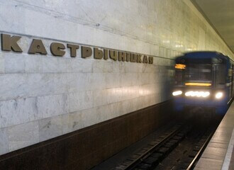 Задымление в вагоне метро произошло не из-за зажатия колодок, а из-за замыкания силовых цепей – эксперты