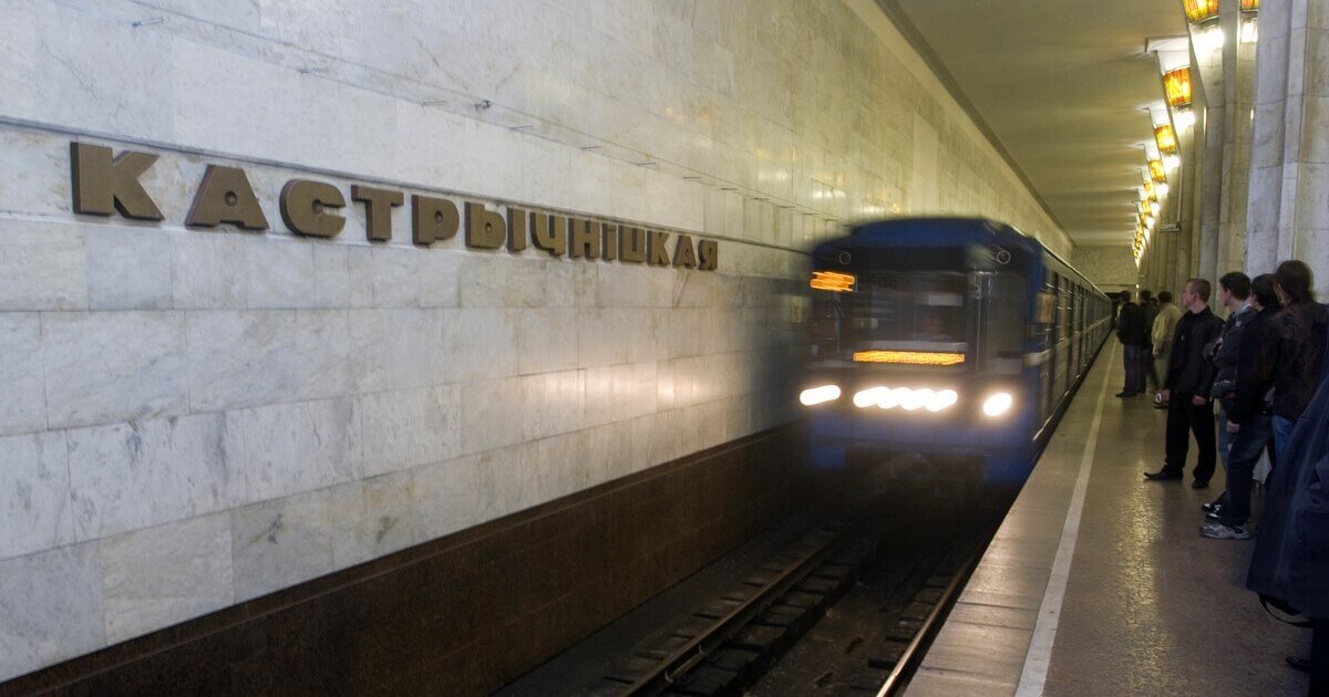 Задымление в вагоне метро произошло не из-за зажатия колодок, а из-за замыкания силовых цепей – эксперты