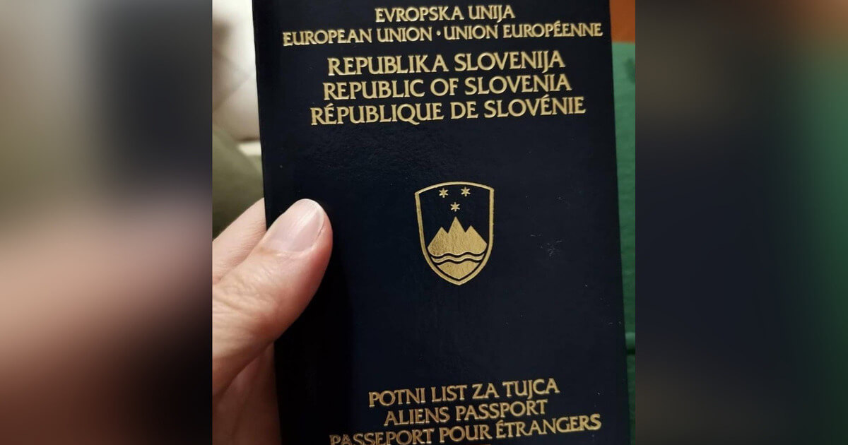 Словения начала выдавать беларусам паспорта иностранца