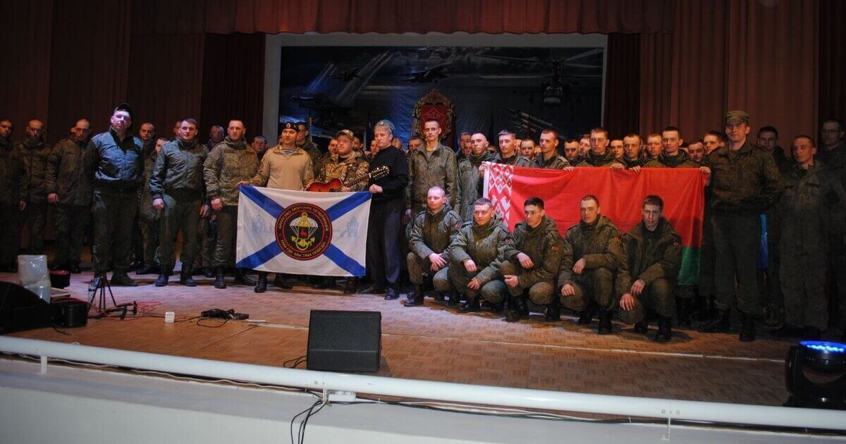 Танковый батальон 11-й механизированной бригады продолжает обучение в России