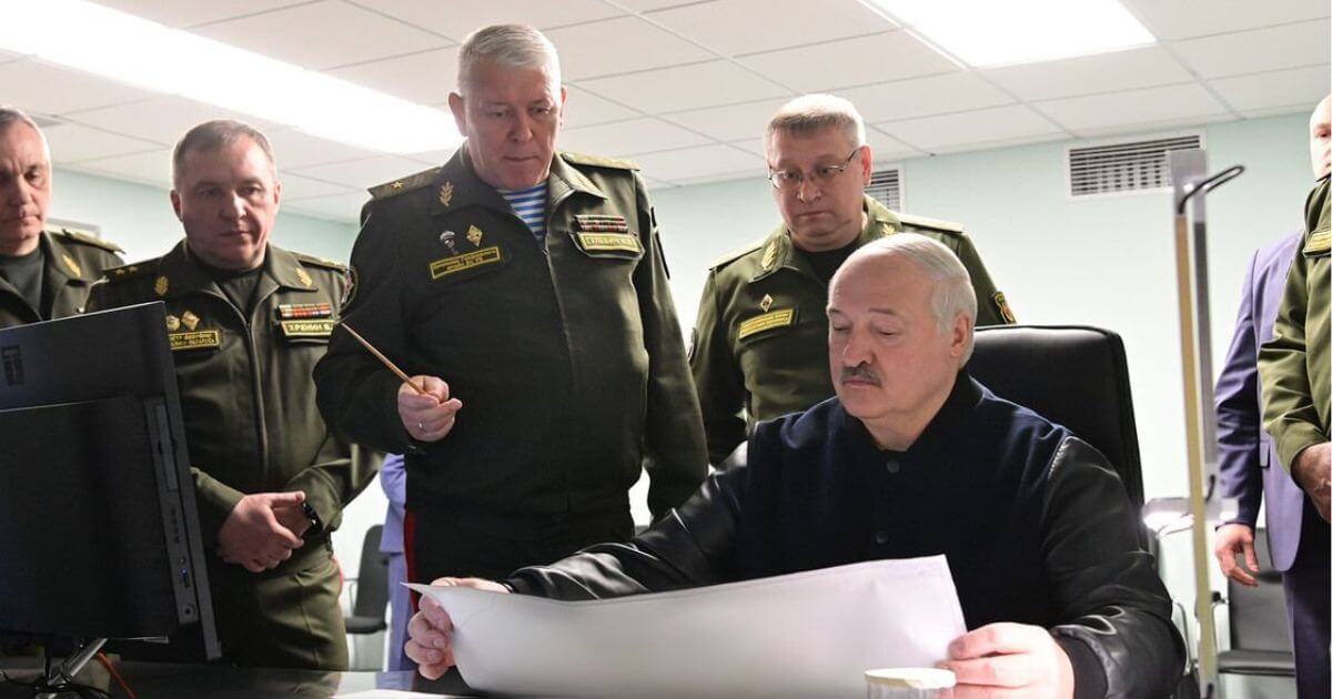 «Чтоб показухи не было». В ходе проверки дежурных сил ВВС и войск ПВО Лукашенко показали то, что репетировали несколько месяцев