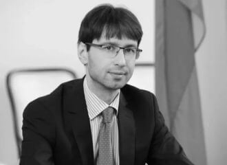 Наша Ніва: Экс-амбасадар Беларусі ў Германіі скончыў жыццё самагубствам — не вытрымаў допытаў КДБ