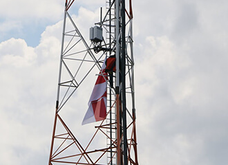 Беларус в Вильнюсе поднялся на вышку сотовой связи в знак протеста