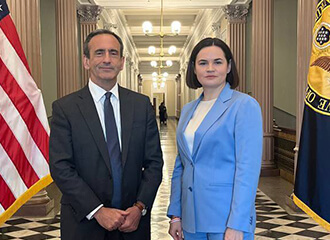 Святлана Ціханоўская сустрэлася з дарадцам Камалы Харыс