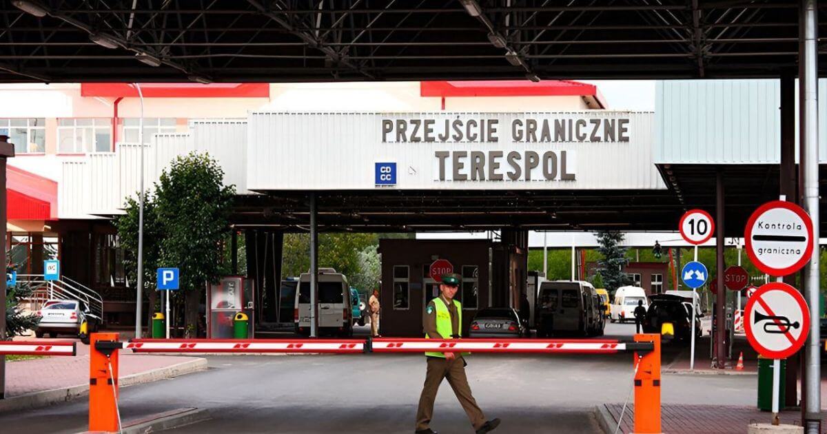 Польшча канчаткова забараніла вывозіць пакупкі ў Беларусь. «Зеркалу» адказалі, што забарона на вываз у РБ (ну, амаль усяго) гэта не памылка