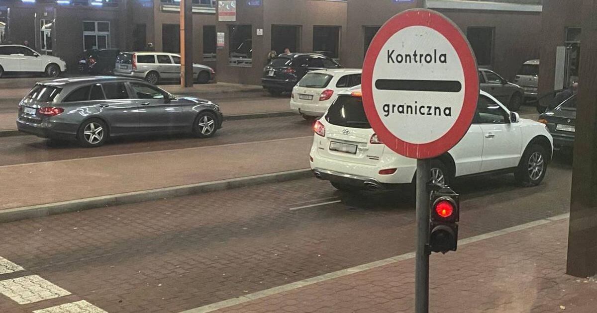 Польшча забараніла ўезд у краіну на аўто без уласніка, а таксама ўвоз цыгарэт і алкаголю
