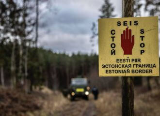 Эстония запретила въезд автомобилям на беларусских номерах