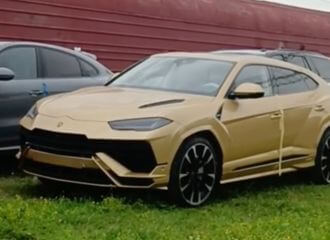 Lamborghini, Porsche, Mercedes и Bentley на миллионы долларов уже в Орше. Видео