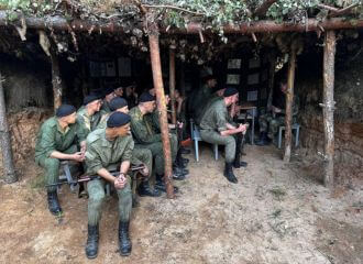 На вучэнні ў Расію адправілася новая група беларускіх вайскоўцаў