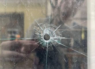 Уначы ў Вільні абстралялі вокны беларускага храма