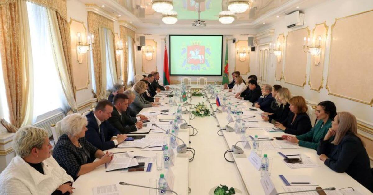 Два беларусских ВУЗа посетили представители оккупационных властей Крыма