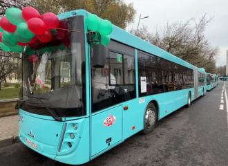 Новые автобусы в Витебске вывели на линию с остановками из Уфы